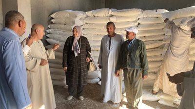 مدير إدارة التعاون الزراعي بالدلنجات تتابع أعمال الجمعيات الزراعية