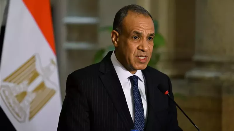 وزير الخارجية د.
