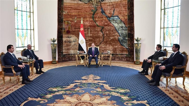 السيسي يستقبل المشير