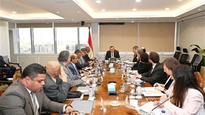 اتفاقات مرتقبة.. تعاون جديد بين الإسكان وبنك الاستثمار الأوروبي