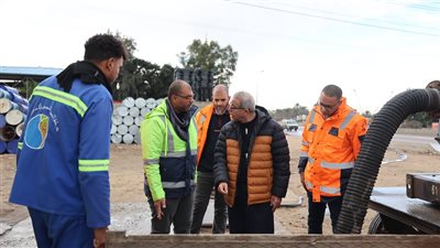 محافظ الإسكندرية: الأجهزة التنفيذية تواصل جهودها للتعامل مع حالة عدم الاستقرار