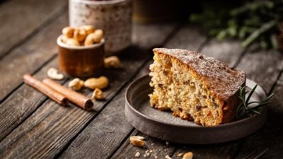 استمتعي بكيكة التمر اللذيذة والخفيفة في خطوات بسيطة