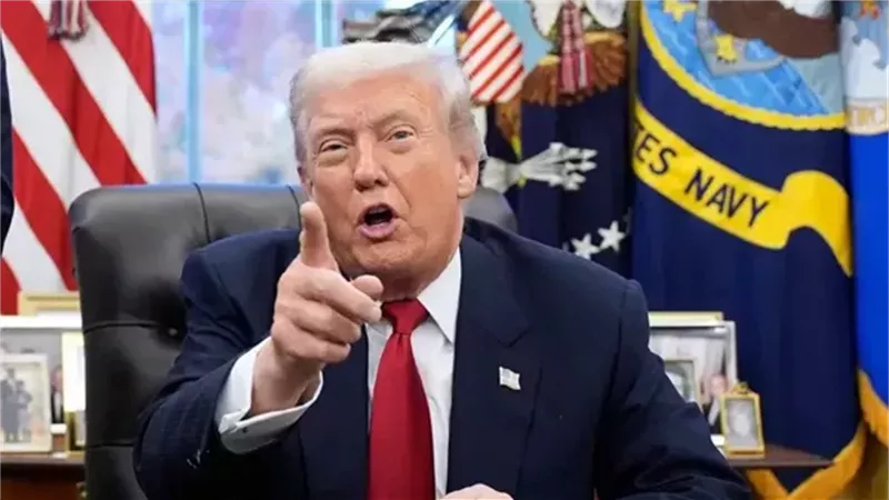 الرئيس الأمريكي دونالد