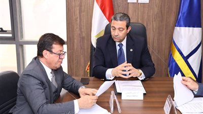 محافظ دمياط يبحث مطالب المواطنين ويصدر قرارات فورية داعمة