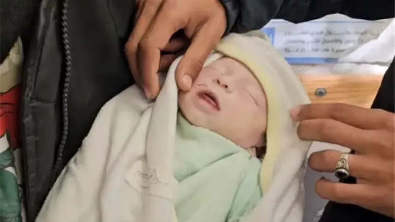 رضيعة