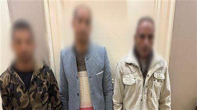 سقوط 3 متهمين بتوزيع دعاية وأموالا لصالح مرشح في المنيا