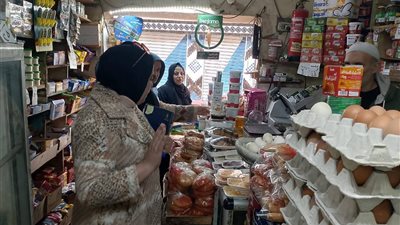 الزرقا تنفذ حملة رقابية مشتركة لضبط الأسواق والتأكد من سلامة الأغذية