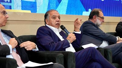 صناعة البلاستيك في مصر توظف 200 ألف عامل وتواجه تحديات بيئية