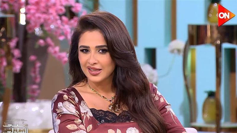 ياسمين عبد العزيز