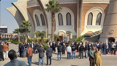 جنازة مهيبة لتشييع جثمان الدكتور محمد عبداللاه بمسجد الشرطة|صور