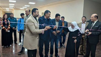 رئيس جامعة بنى سويف : معرض خيري للملابس تأكيدًا على الدور المجتمعي والإنساني 