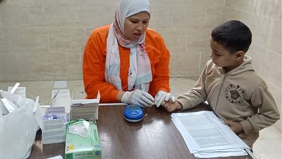 فحص 435 ألف تلميذ بالابتدائي ضمن مبادرة الكشف المبكر عن سوء التغذية بالمنيا