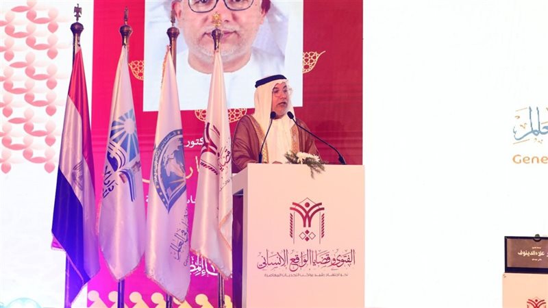 الدكتور محمد البشاري،