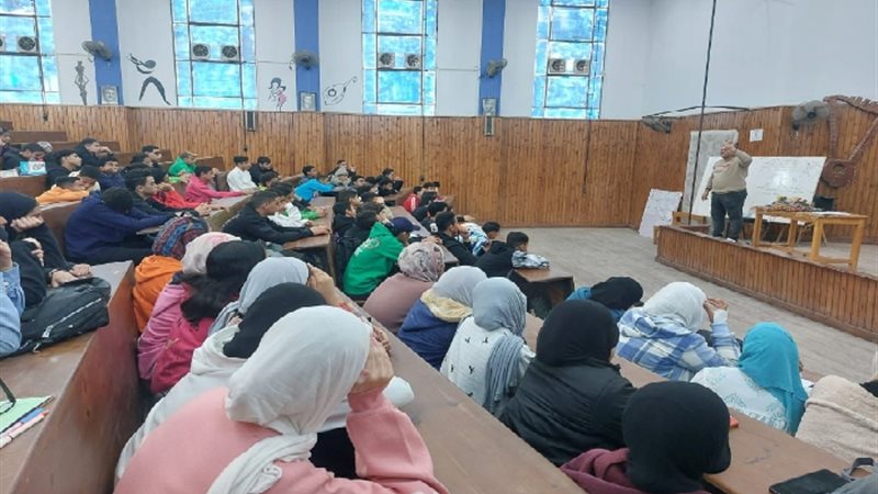 جانب من مجموعات التقوية