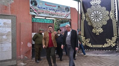 قبل ساعات من الاقتراع.. محافظ الغربية يتفقد لجان الإعادة ببسيون ويؤكد جاهزيتها
