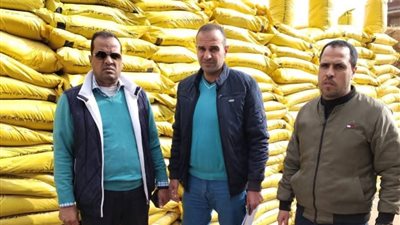 قبل تداولها بالأسواق.. ضبط 12.5 طن مخصبات زراعية مجهولة بالنوبارية
