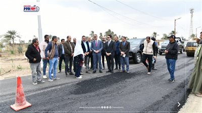 محافظ الفيوم يشدد على سرعة تنفيذ أعمال الرصف والتجميل في الطرق الرئيسية