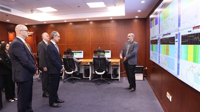  وزير الأتصالات يفتتح مقر مركز مراقبة الطيف الترددي بالجيزة