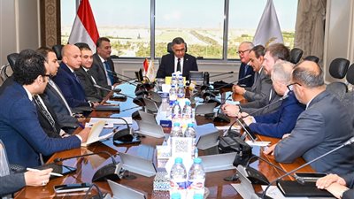 وزير التموين يشرف على تتبع السلع وتعزيز التحول الرقمي بالإمداد
