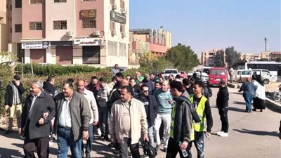 التنسيقية:توافد عمال المصانع للإدلاء بأصواتهم في جولة الإعادة بانتخابات النواب