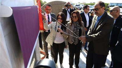 رانيا المشاط تفتتح محطة المعالجة الثلاثية للصرف الصحي بالهجارسة بسوهاج