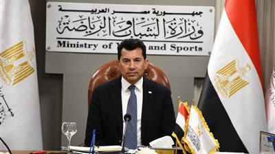 وزير الشباب والرياضة يهنئ عمر عصر بتتويجه بلقب فردي رجال بطولة إفريقيا