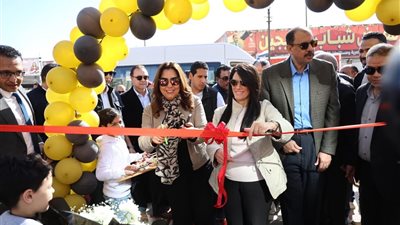 وزيرتا التخطيط والتنمية المحلية ومحافظ سوهاج يتفقدون ممشي كورنيش النيل