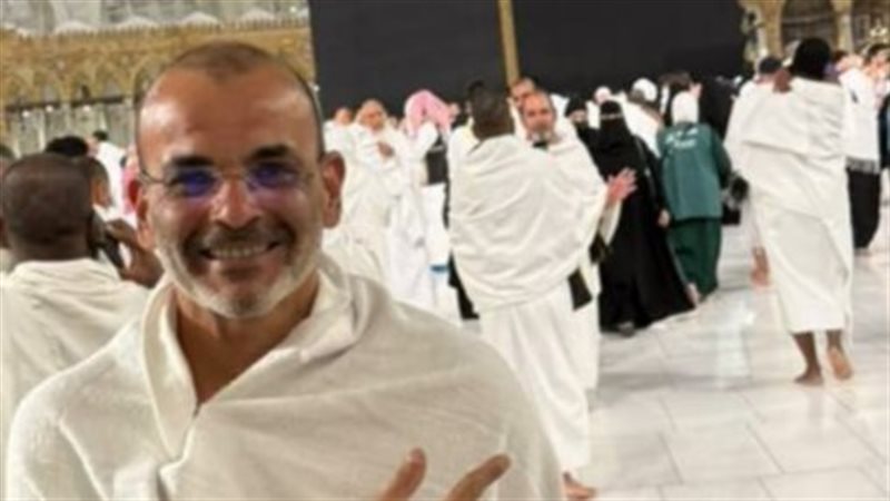 أيمن بهجت قمر