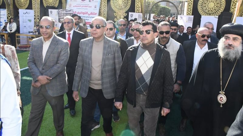 وزير الرياضة ومحافظ
