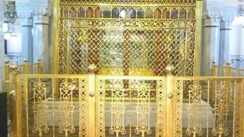 مسجد الإمام علي زين
