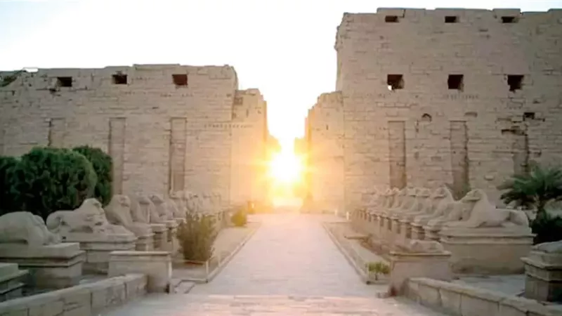 تعامد الشمس على معابد