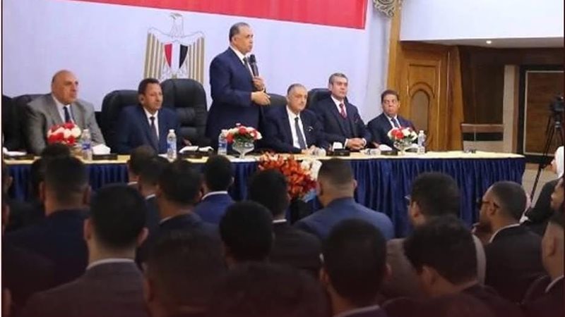 نقيب المحامين