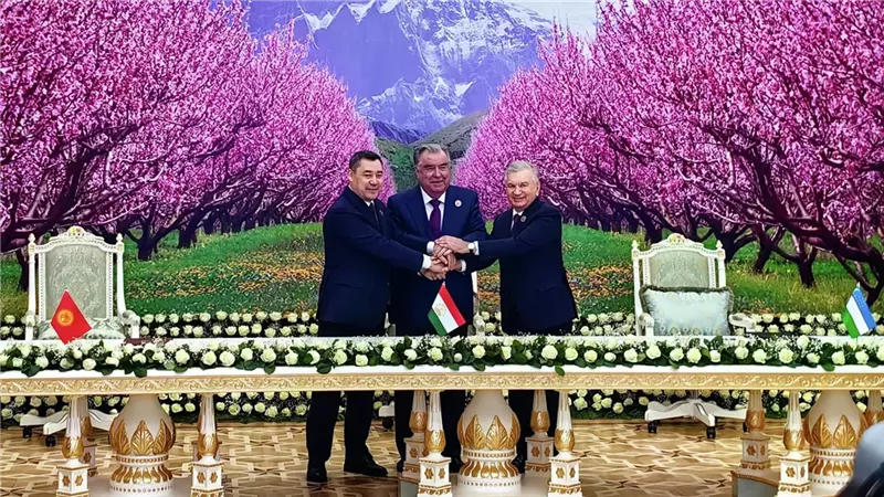 منح رؤساء قيرغيزستان