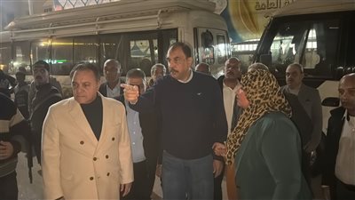 محافظ سوهاج لرئيس حى شرق خلال جولة ميدانية: هو أنا مفروض أنزل علشان أعمل شغل