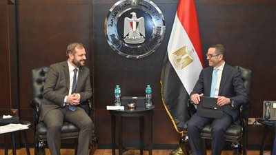 وزير الاستثمار يستقبل وزير الاقتصاد بجمهورية أرمينيا لبحث سبل تعزيز العلاقات