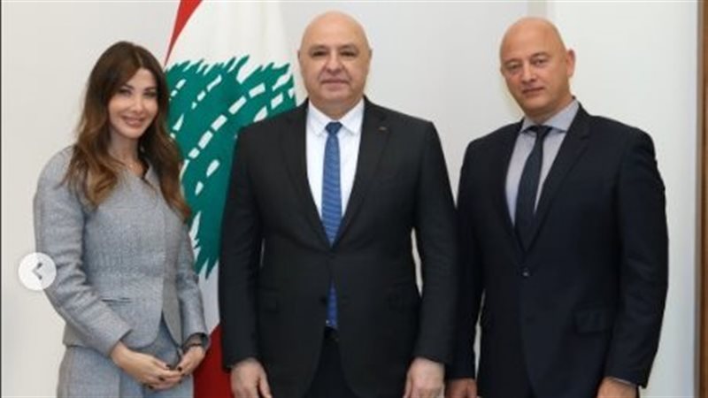 نانسي عجرم مع العماد