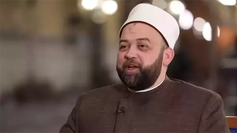  الدكتور يسري عزام