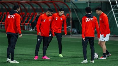 «شوبير» يكشف تشكيل مصر الأقرب لمواجهة زيمبابوي.. ومركز واحد لم يُحسم بعد