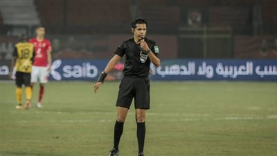 عاجل.. الحكم الدولي أحمد الغندور يعلن اعتزاله بعد استبعاده من القائمة الدولية