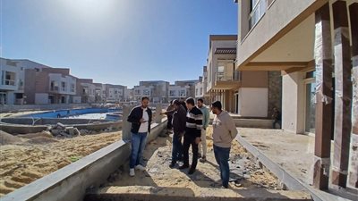 رئيس جهاز القرى السياحية يتفقد مشروعات وممشى مارينا 8 لزيادة التنفيذ