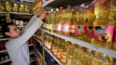 أسعار زيوت الطعام الجديدة 2025 بعد انخفاضها 20%.. سعر العبوة بقى بكام؟