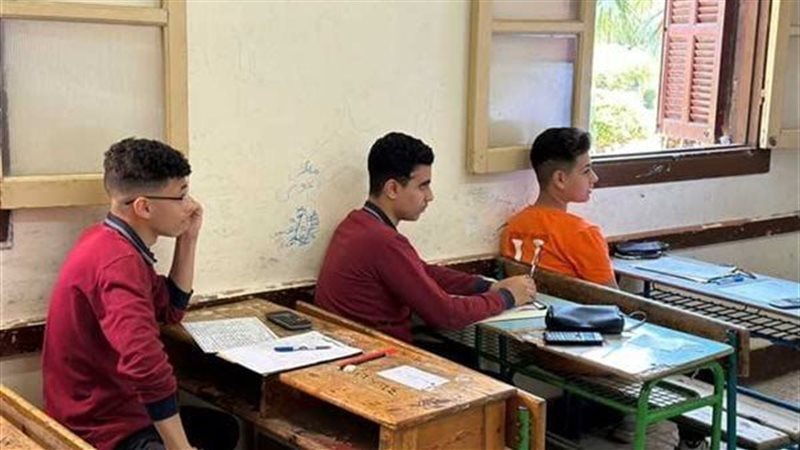  امتحانات شهادة الدبلومات
