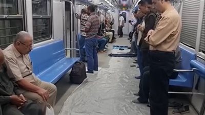 هل يجوز أن يصلي المسافر في وسيلة المواصلات؟ .. الإفتاء توضح
