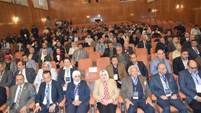 نائب رئيس جامعة بنها تفتتح المؤتمر السنوي لـ
