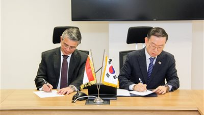 تنظيم برامج لبناء قدرات العاملين بالجمارك.. ودعم إنشاء أنظمة لوجستية متكاملة 