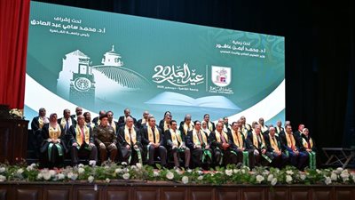 جامعة القاهرة تكرم رؤساء 11جامعة مصرية من خريجيها تقديرا لمسيرتهم العلمية  
