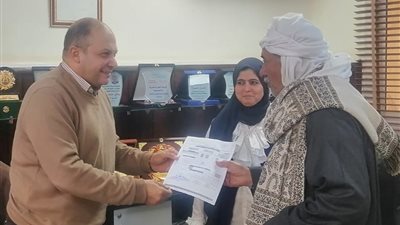 محافظ البحيرة تشدد على إنهاء إجراءات التقنين بشفافية لصالح المواطنين والدولة