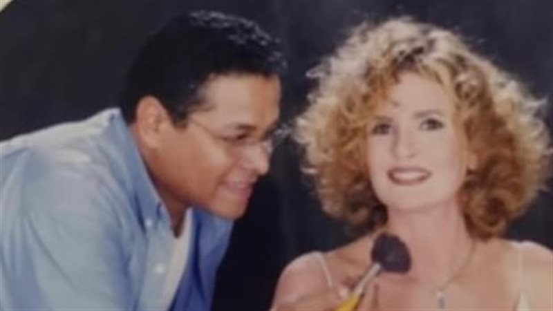 يسرا والماكيير محمد