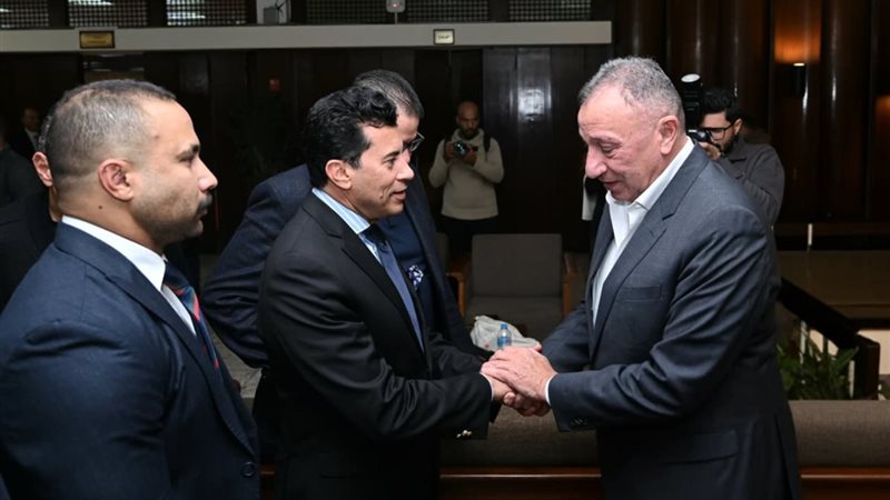 الخطيب وأسامة