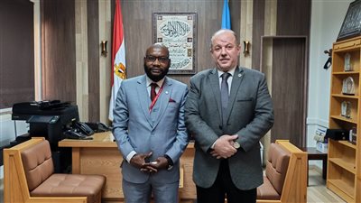 أزهري وأفتخر.. مدير العلاقات العامة بمؤسسة فيس إفريقيا يزور «البعوث الإسلامية»